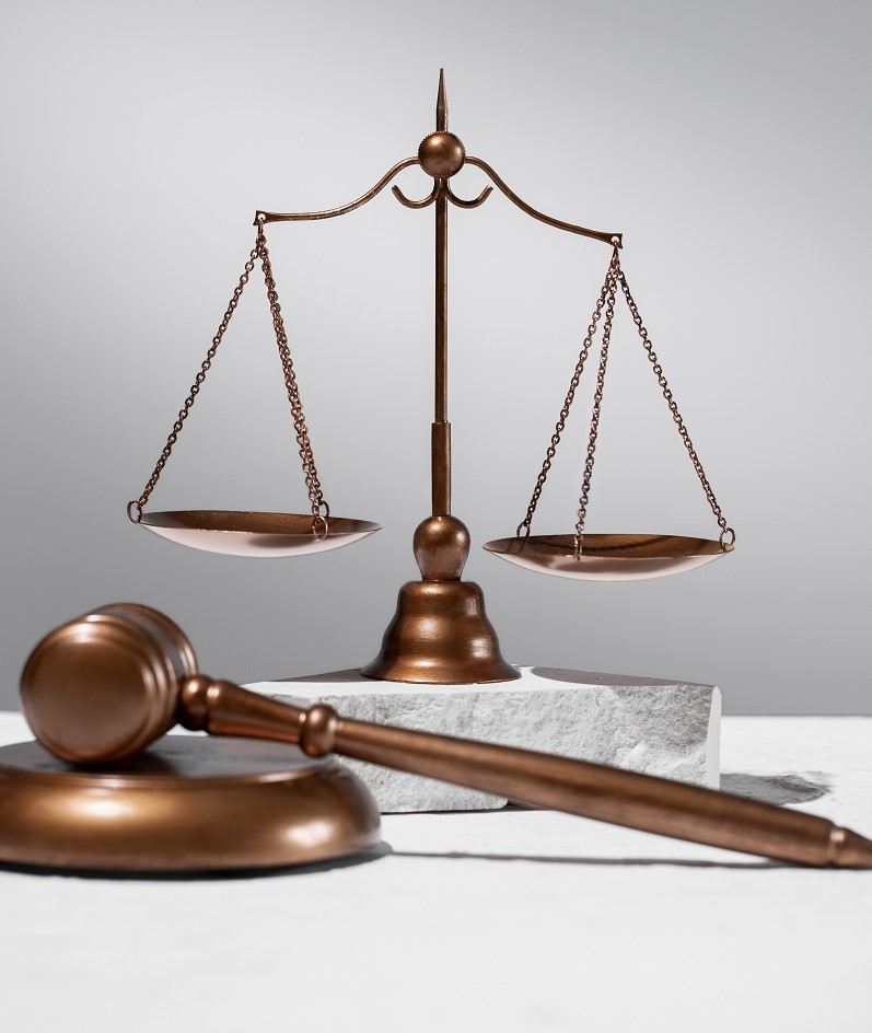 Scales of justice representing Luminary Legal Practice's commitment to fairness